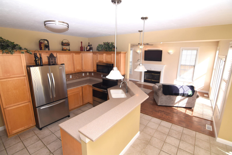 Listing Image 10