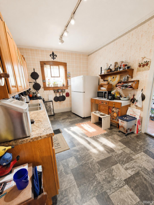 Listing Image 25