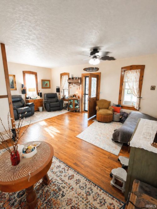 Listing Image 7