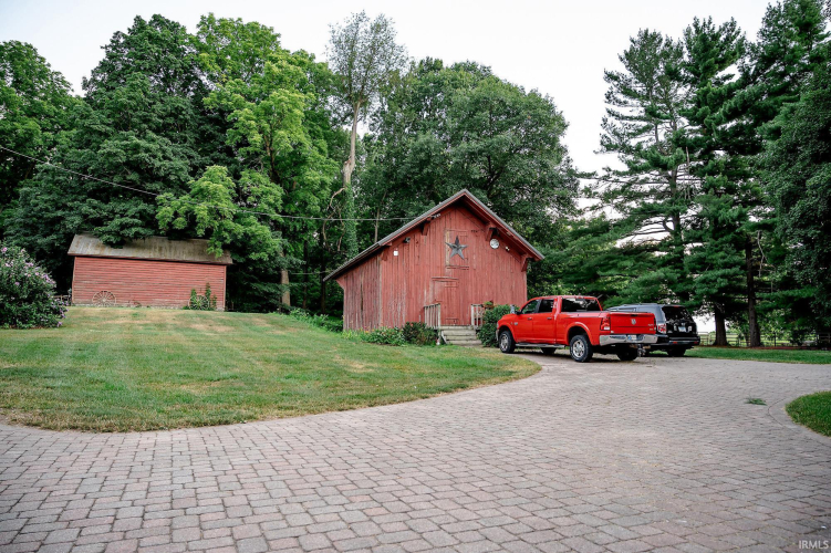 Listing Image 29