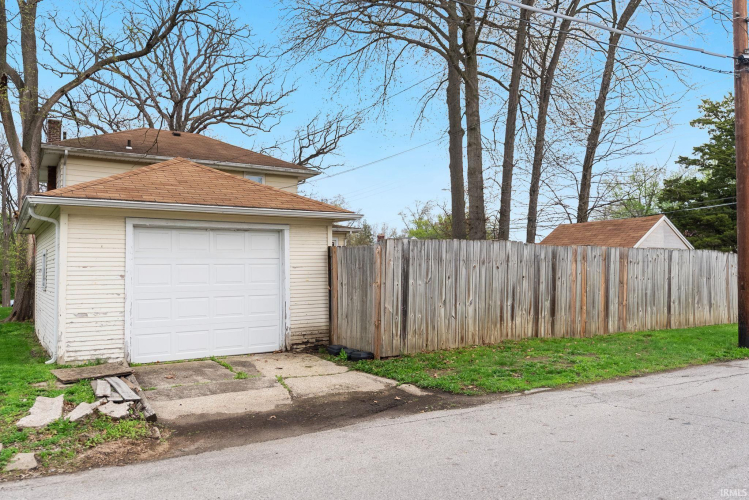 Listing Image 31