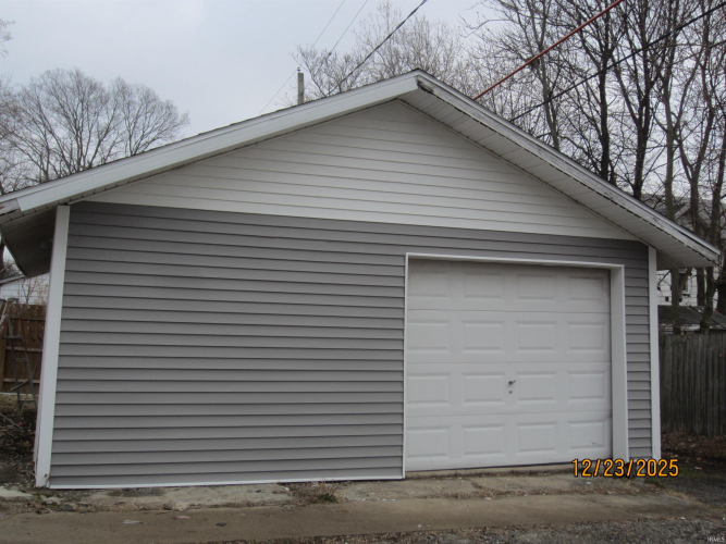 Listing Image 34