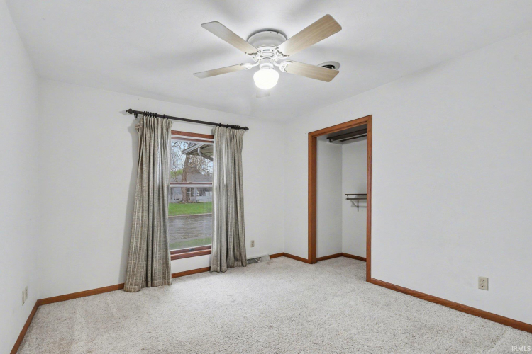Listing Image 29