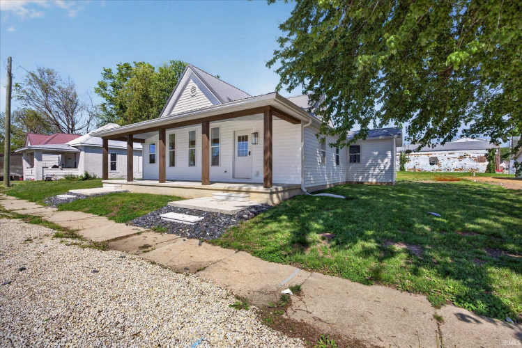 Listing Image 3