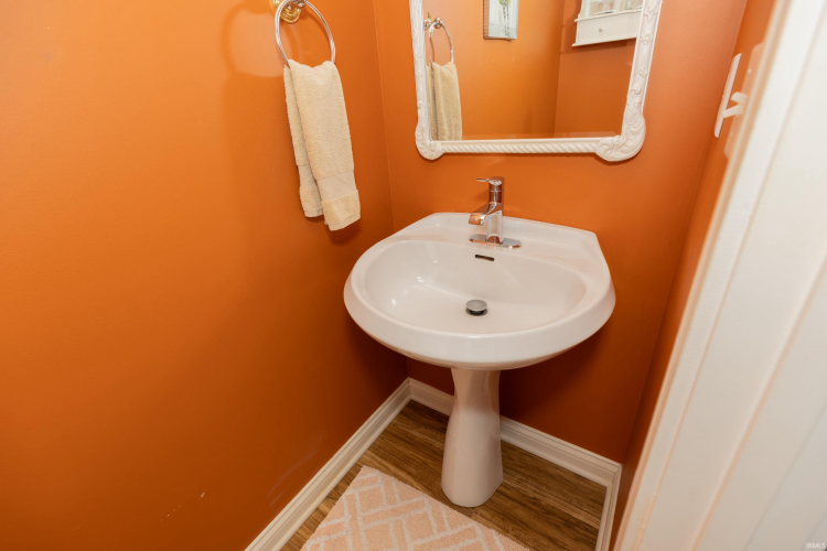 Listing Image 13