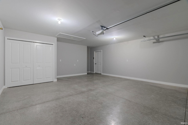 Listing Image 36