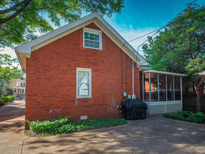 Listing Image 33