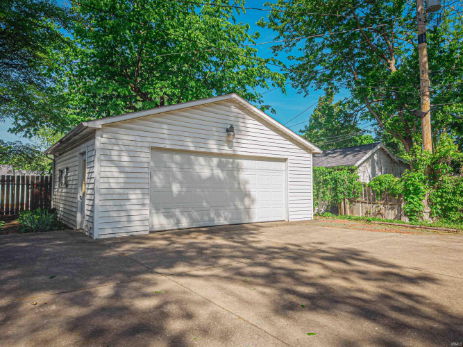 Listing Image 34