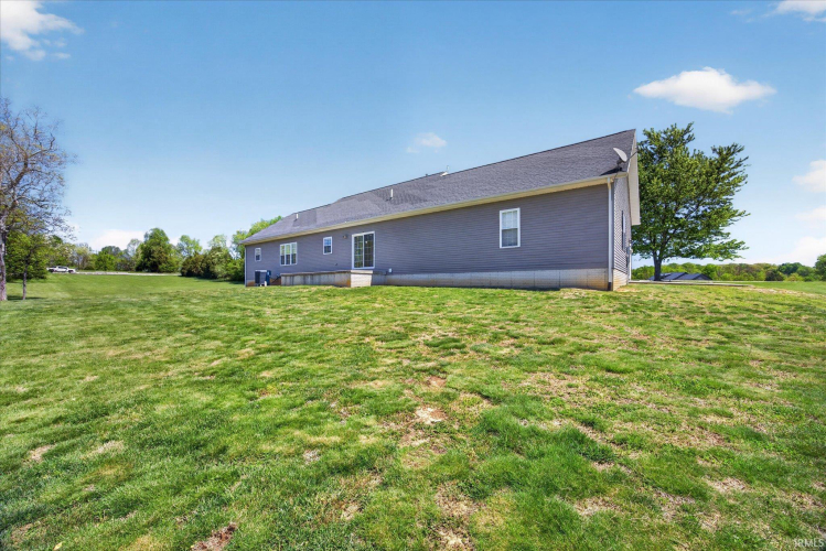 Listing Image 27