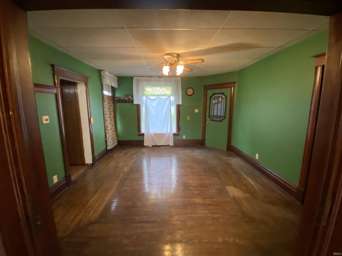 Listing Image 14
