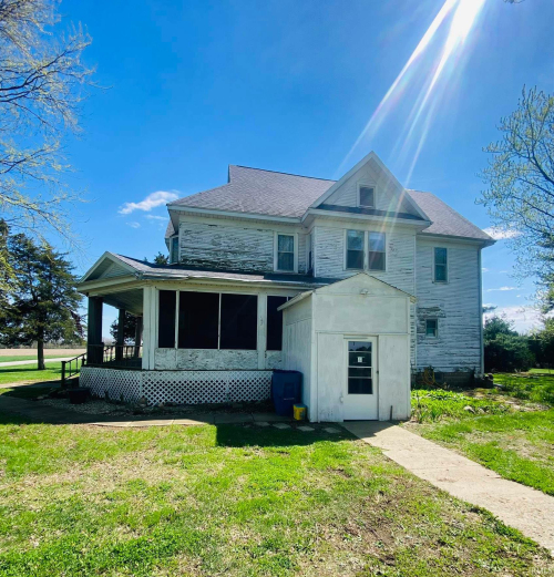 Listing Image 6