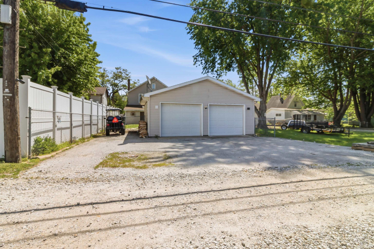 Listing Image 27