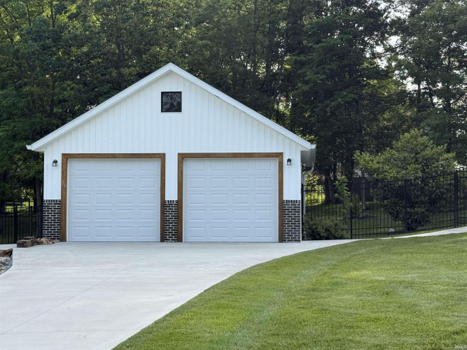 Listing Image 12