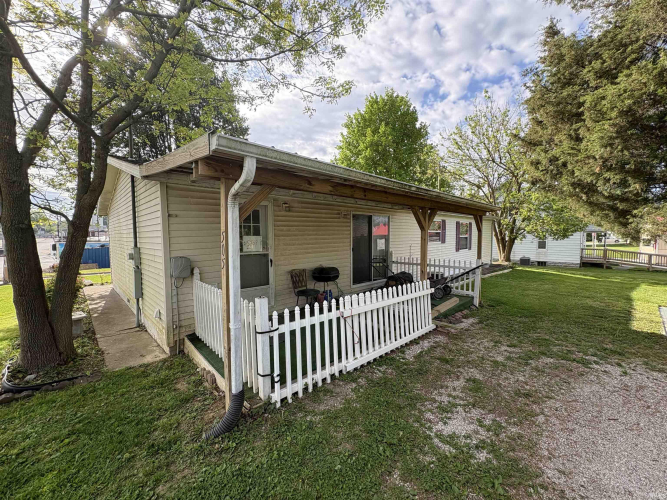 Listing Image 3