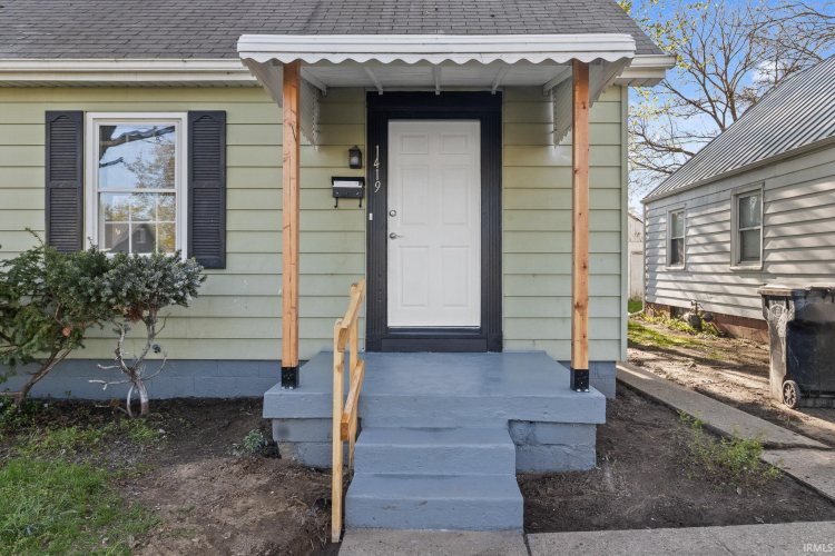 Listing Image 4