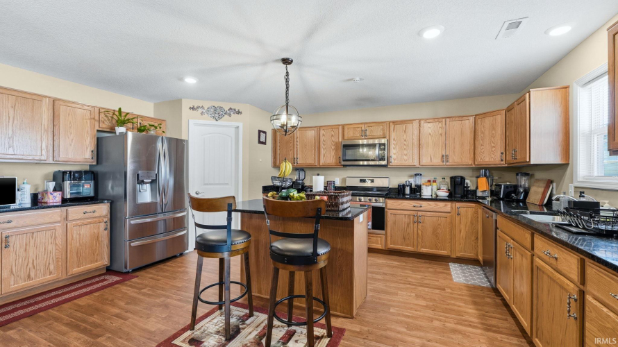 Listing Image 9