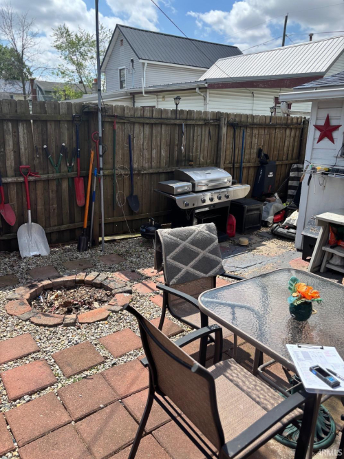 Listing Image 5