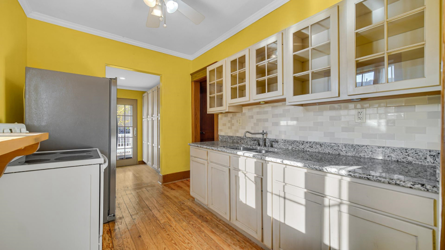 Listing Image 13