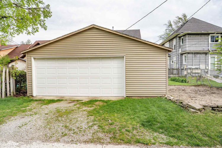 Listing Image 36