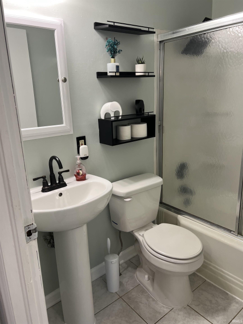 Listing Image 15