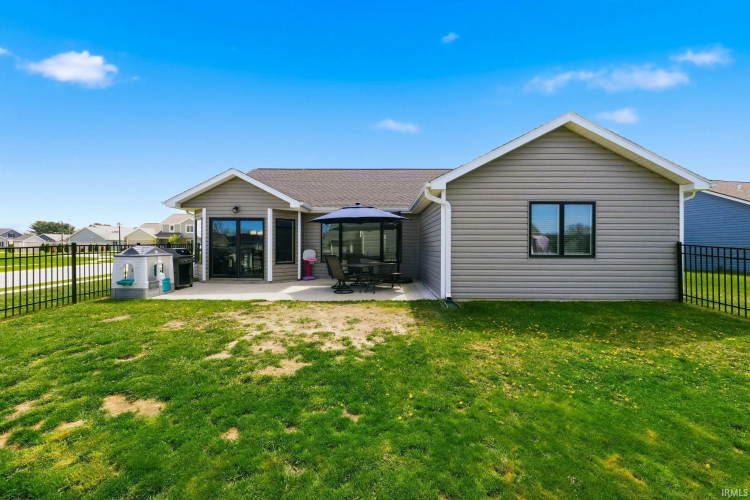 Listing Image 29
