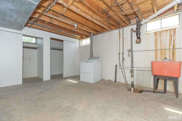 Listing Image 24