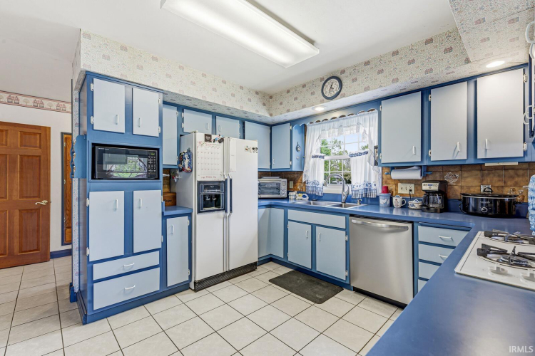 Listing Image 14