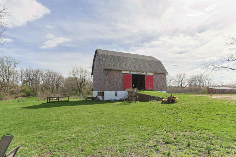Listing Image 25