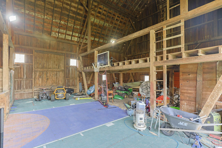 Listing Image 29