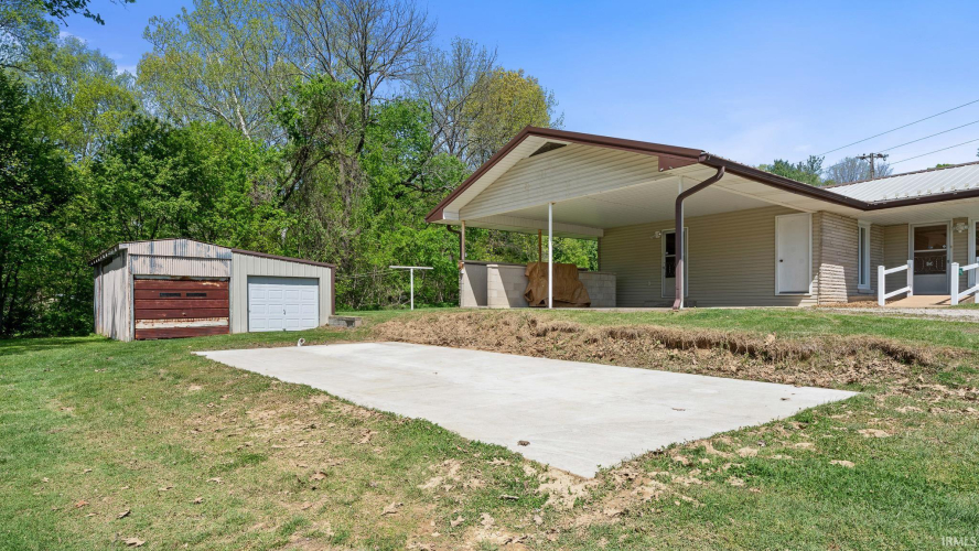 Listing Image 6