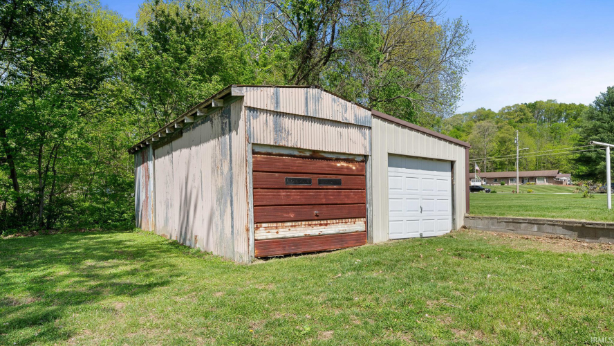 Listing Image 8