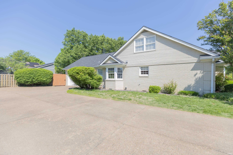 Listing Image 36