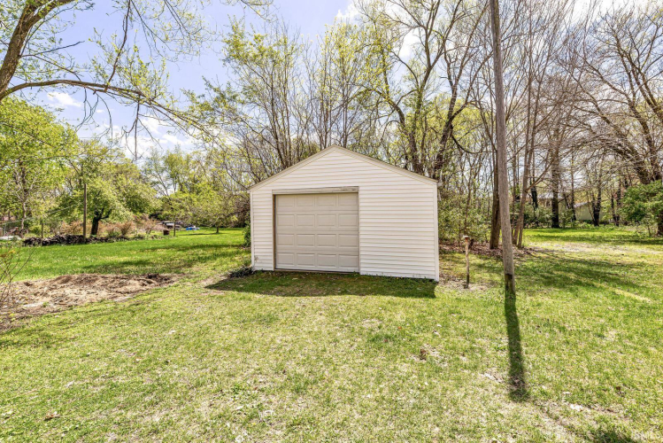 Listing Image 25