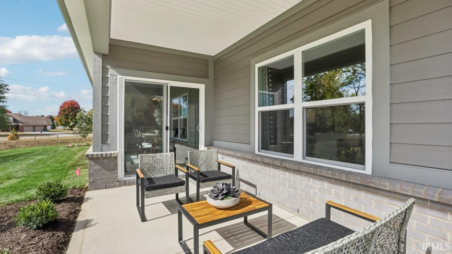 Listing Image 19