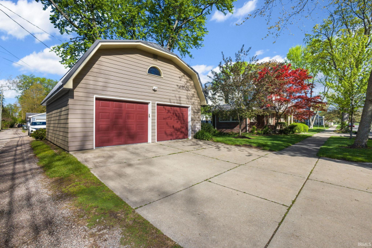 Listing Image 34