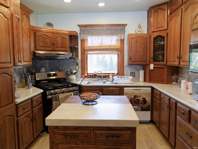 Listing Image 13