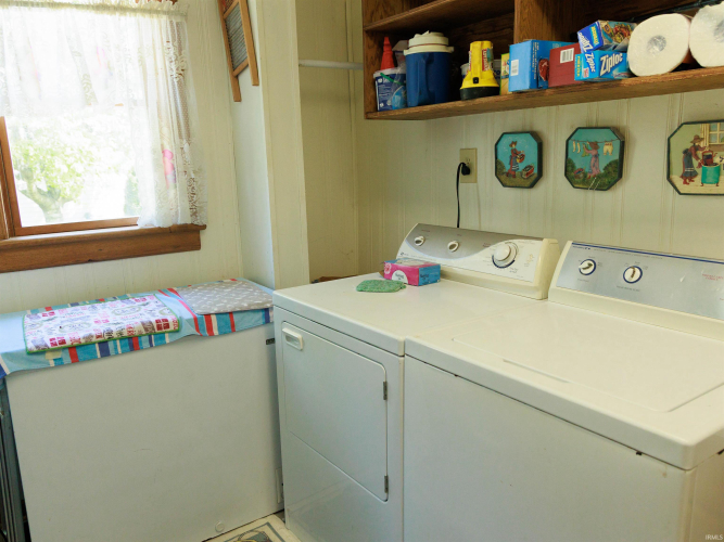 Listing Image 15