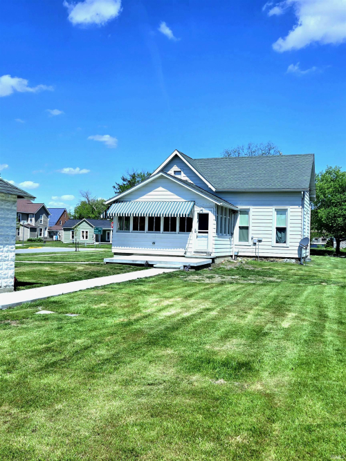 Listing Image 6