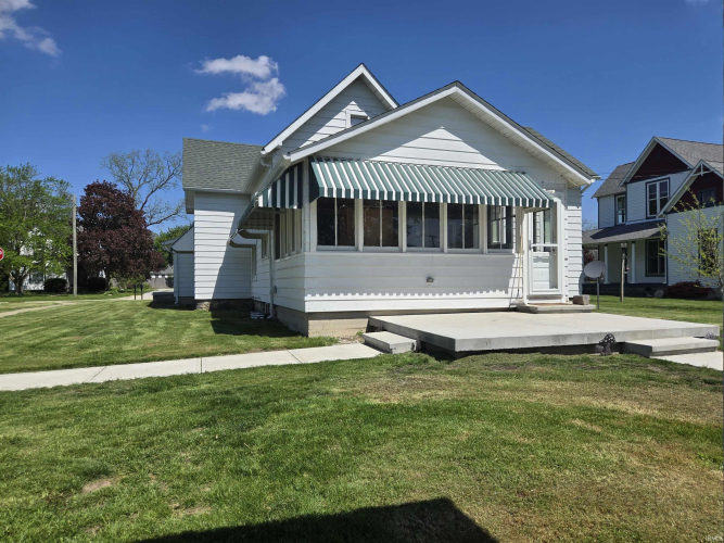 Listing Image 7