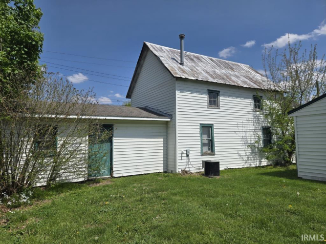 Listing Image 12