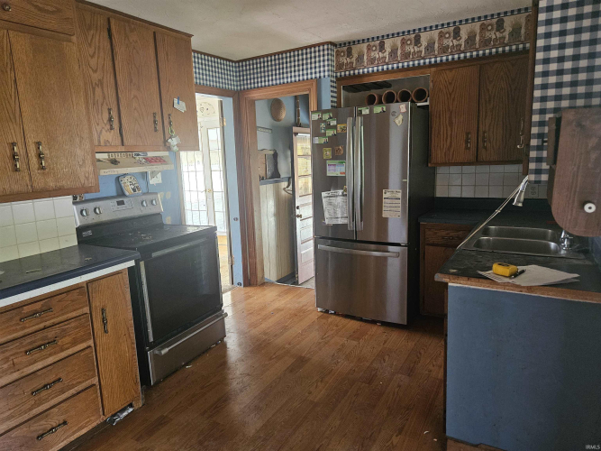 Listing Image 11