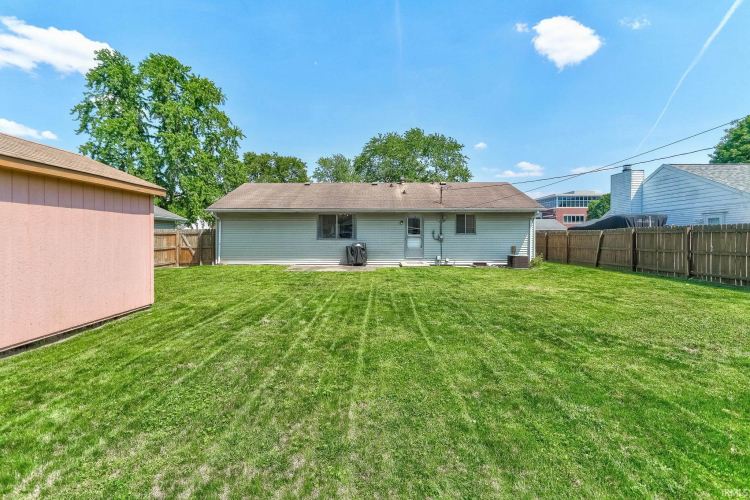 Listing Image 24