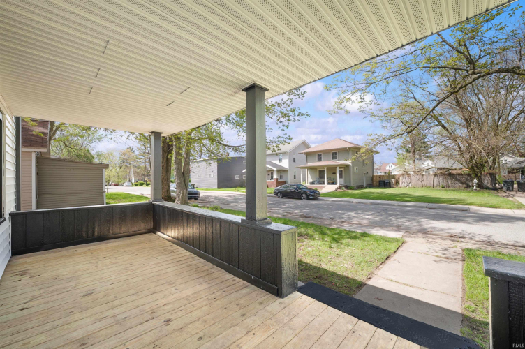 Listing Image 3