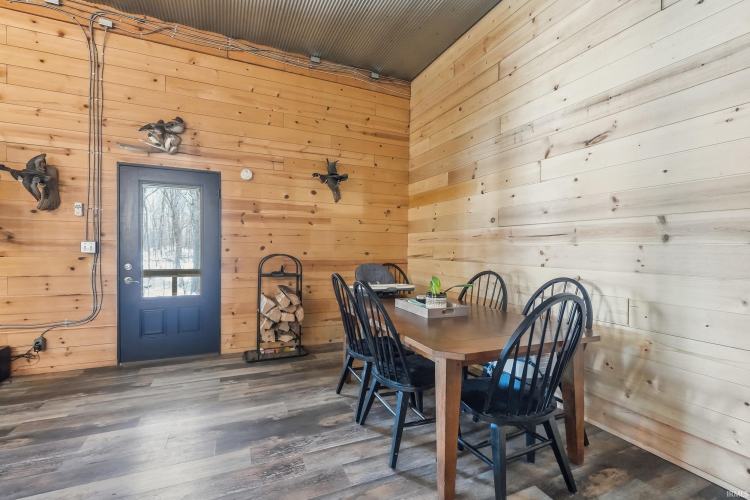 Listing Image 13