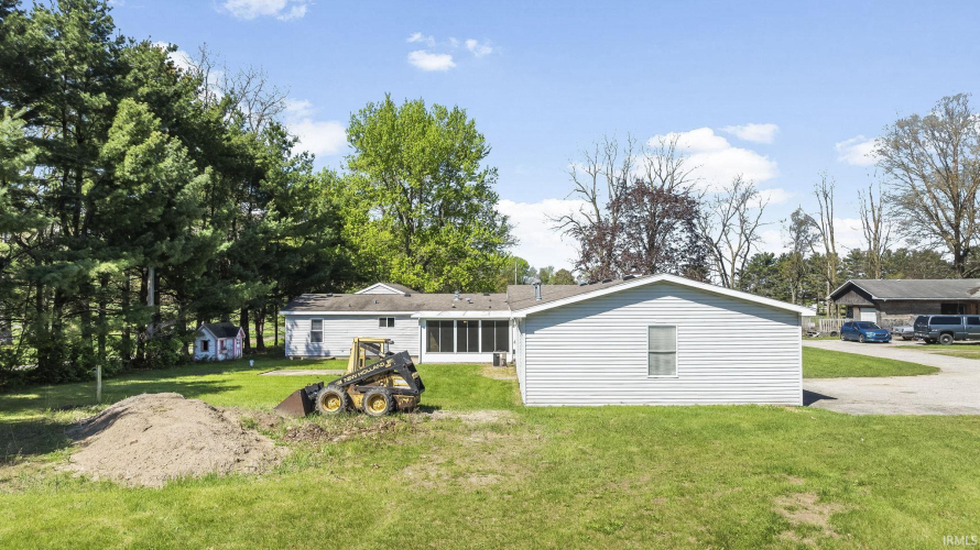 Listing Image 14