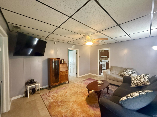 Listing Image 5