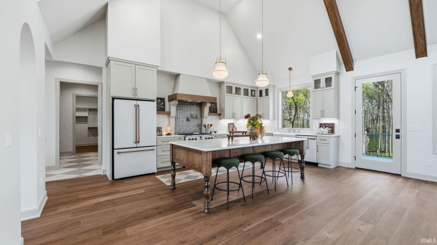 Listing Image 13