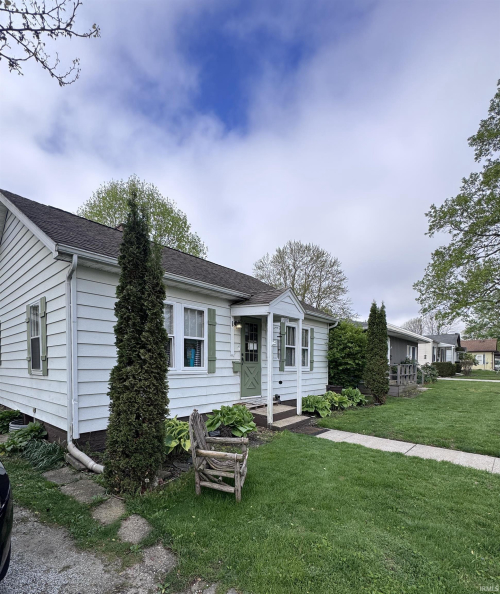 Listing Image 3