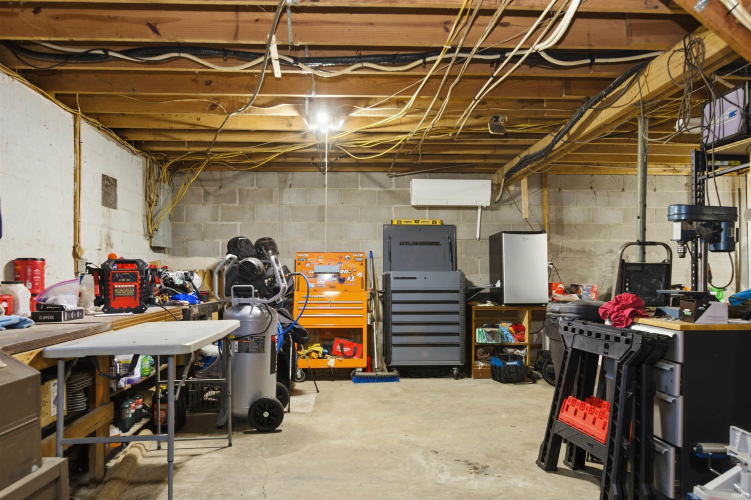 Listing Image 31