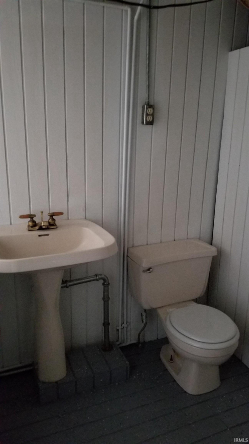 Listing Image 17